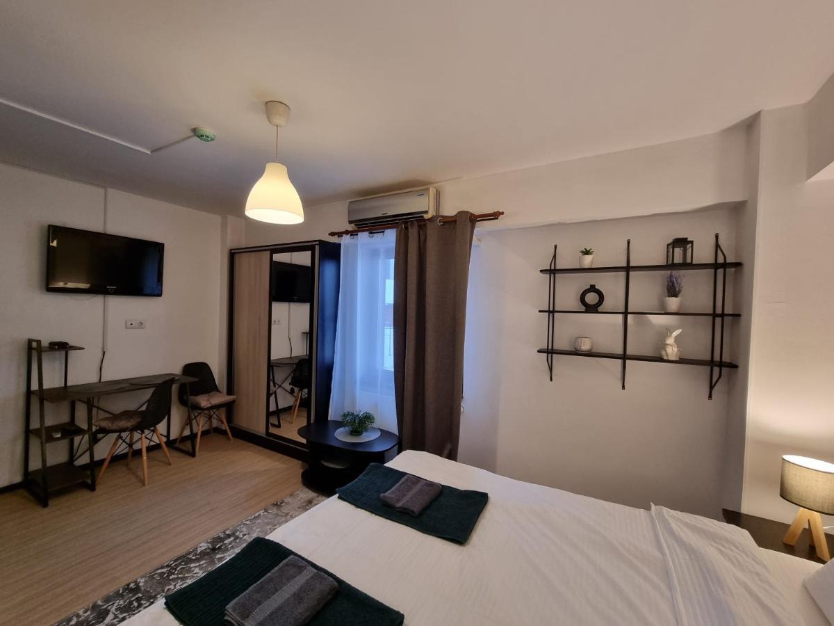Central & Comfy, Peaceful Apt In Iasi Eksteriør billede